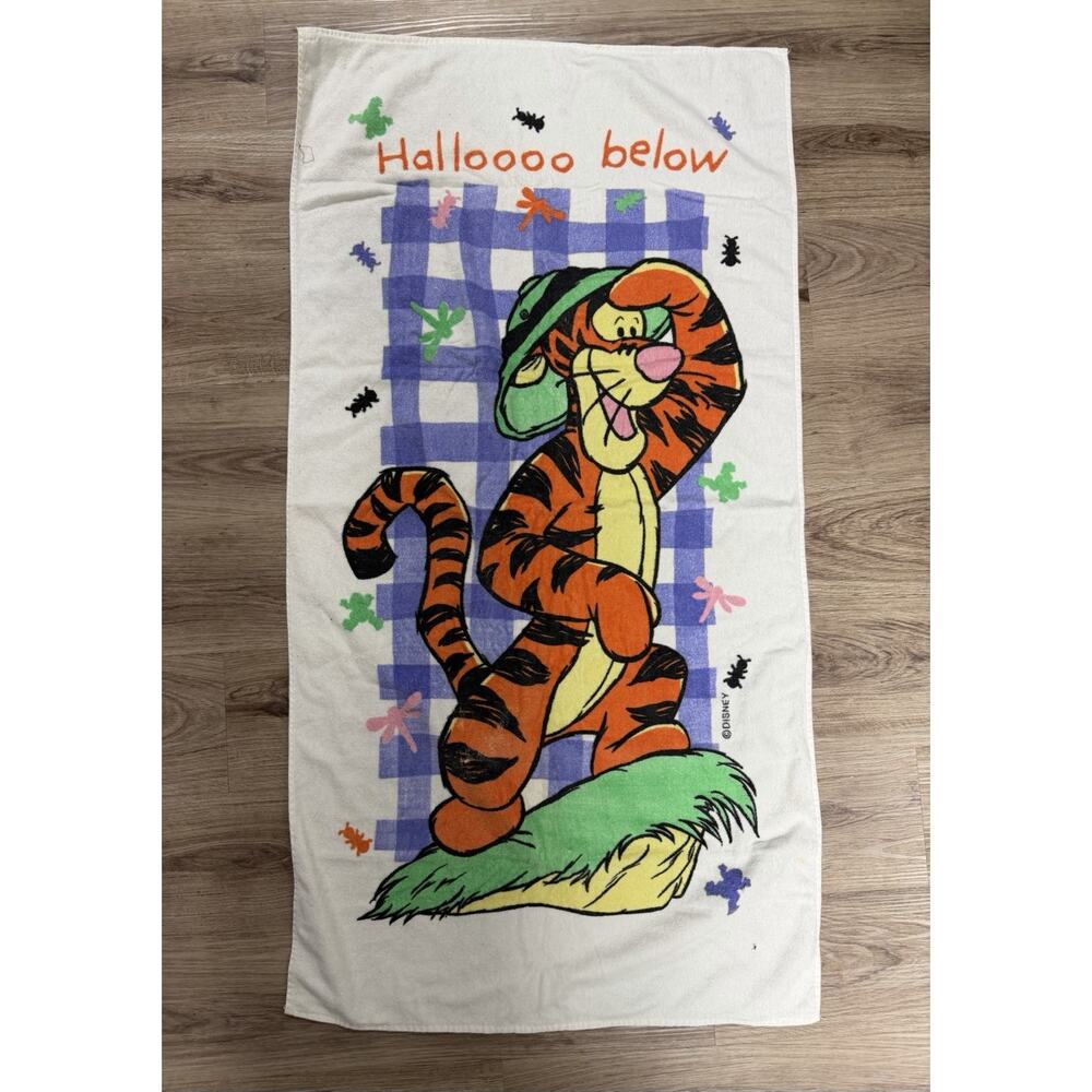 Vintage Disney Towels X5 Beach Towels Mickey Mouse Tiger Lion King - Picture 1 of 10
